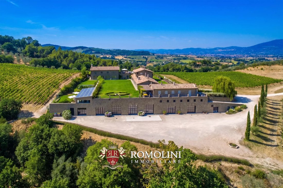 House in Bevagna, Umbria, Italy 2 - 18404637
