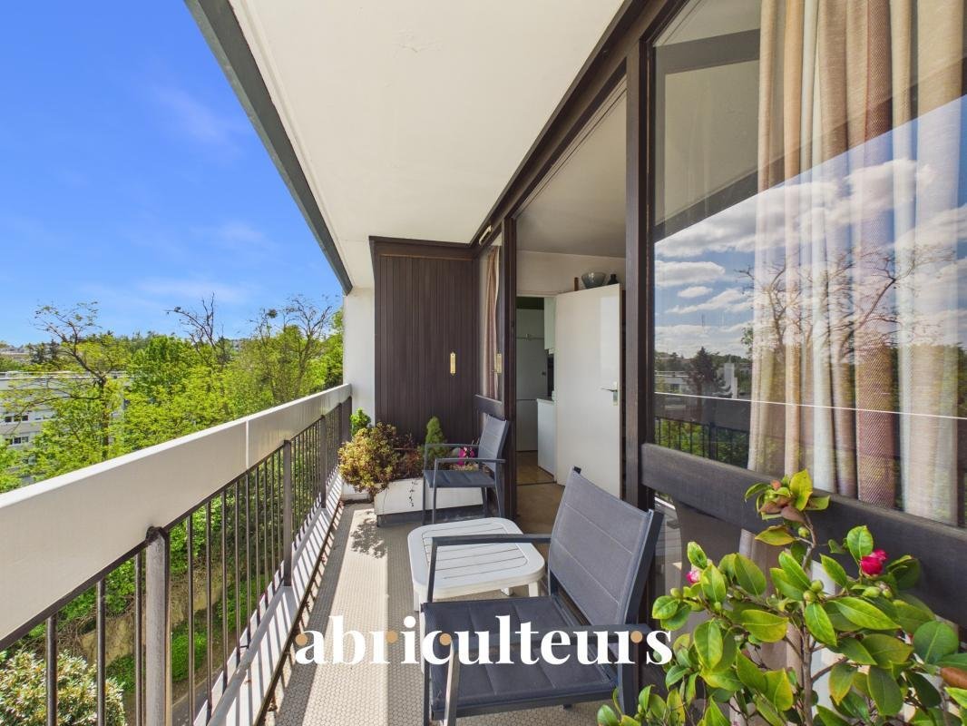 Apartment in Buzenval, Garches, France 2 - 18489754