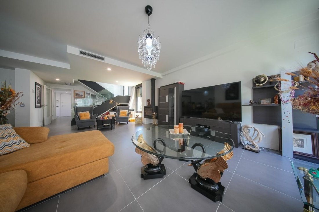 House in Las Rozas de Madrid, Comunidad de Madrid, Spain 5 - 18437878