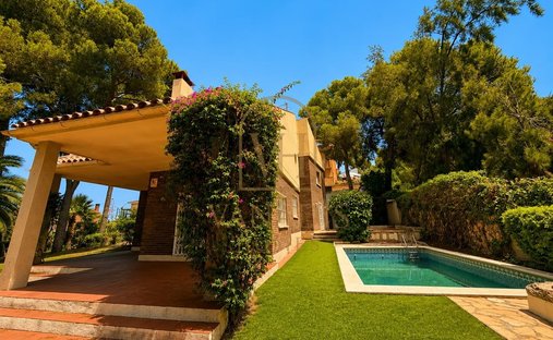 Townhouse in Salou, Catalonia, Spain 1