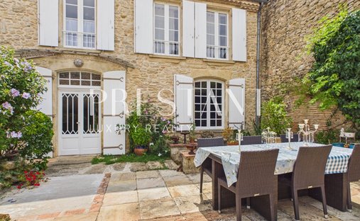 House in Gironde-sur-Dropt, Nouvelle-Aquitaine, France 1