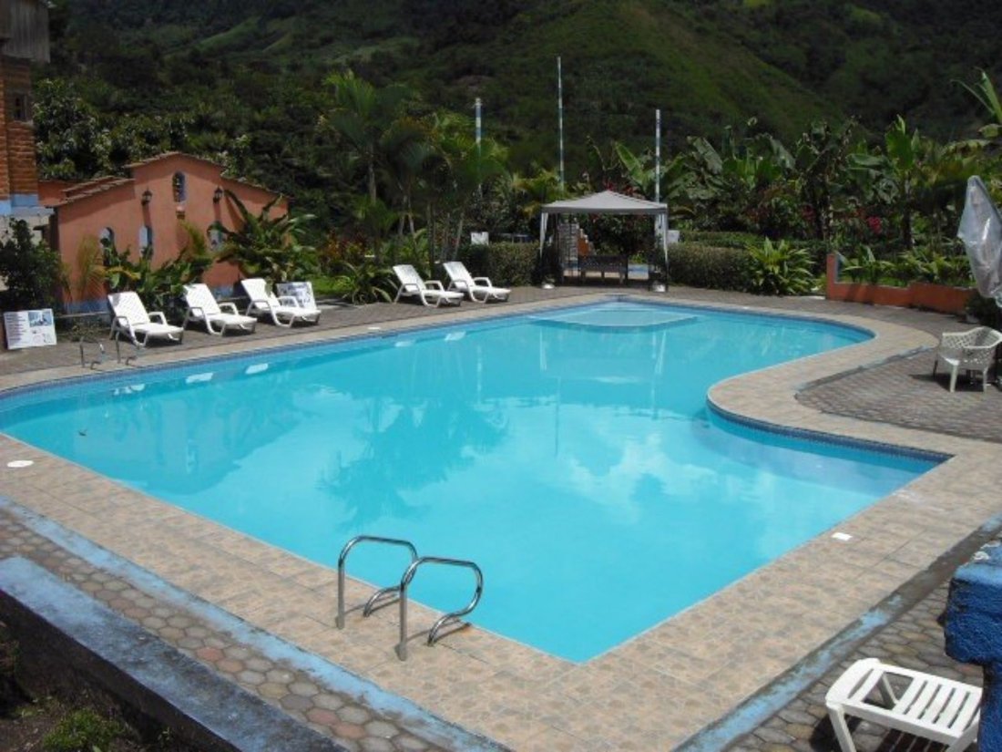 Farm Ranch in Nanegal, Pichincha, Ecuador 1 - 18491237