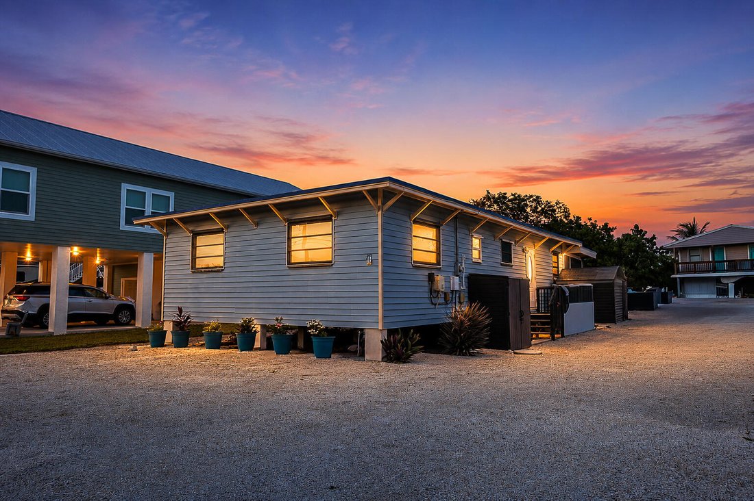House in Big Pine Key, Florida, United States 4 - 18315729