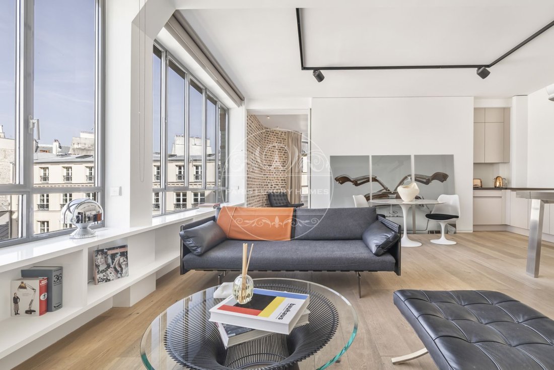 Apartment in Palais Royal, Paris 1er Arrondissement, Paris 5 - 18490503