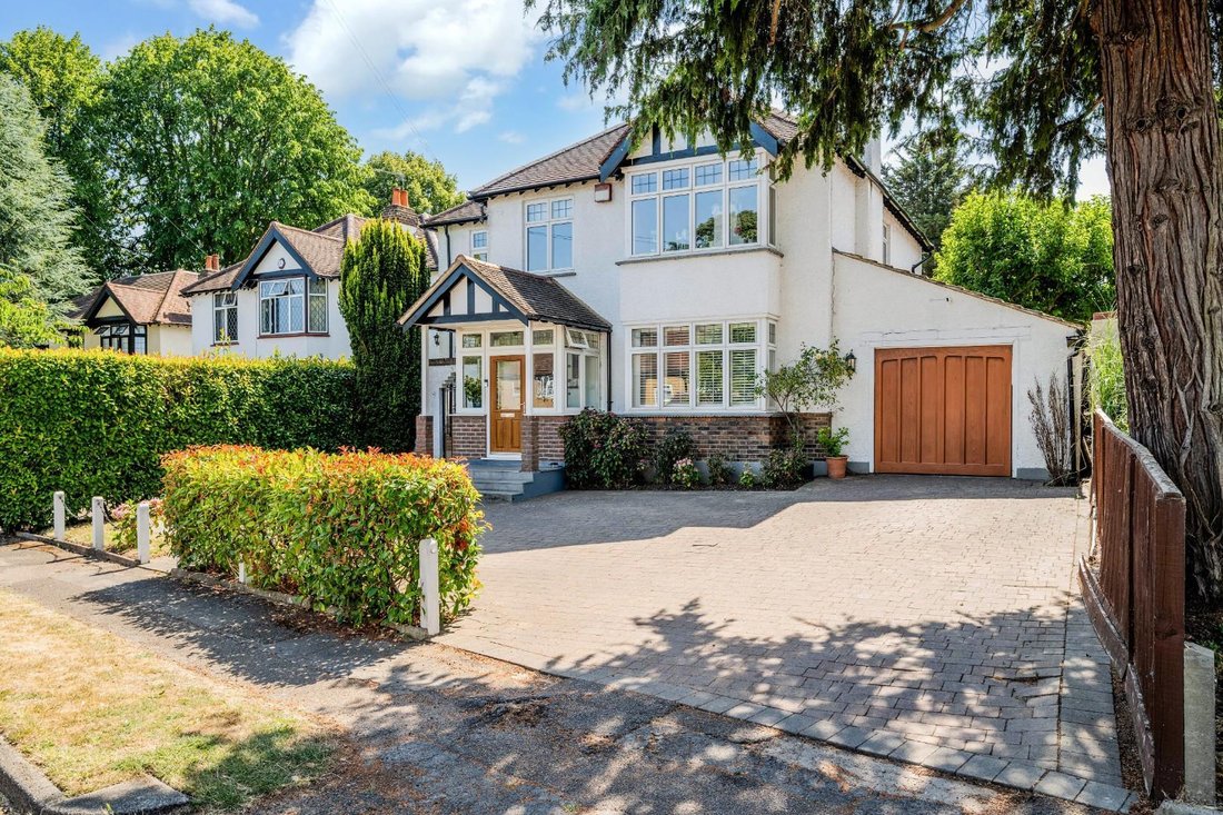 House in Ewell Court, Epsom and Ewell, England 1 - 18489818