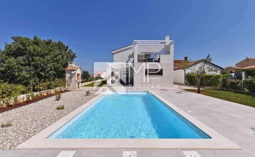 House in Hrboki, Istria County, Croatia 1