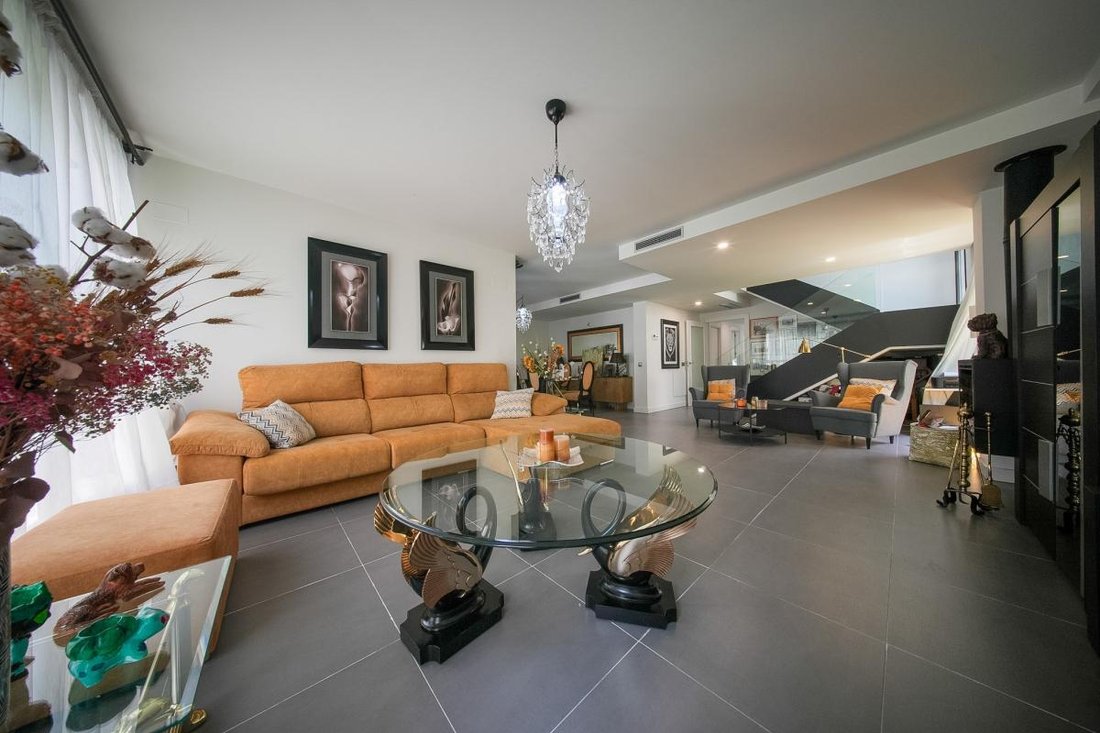 House in Las Rozas de Madrid, Comunidad de Madrid, Spain 3 - 18437878