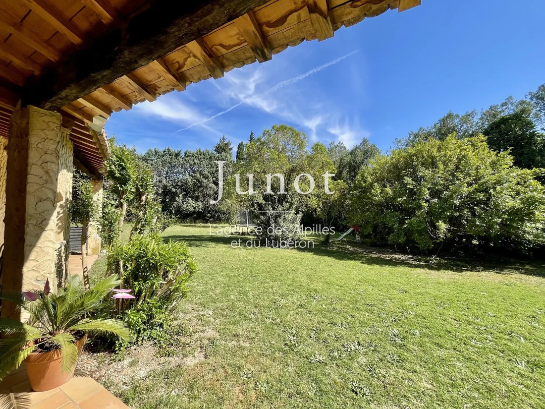 House in Maussane-les-Alpilles, Provence-Alpes-Côte d'Azur, France 4 - 17930144