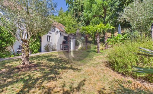House in Vauhallan, Ile-de-France, France 1