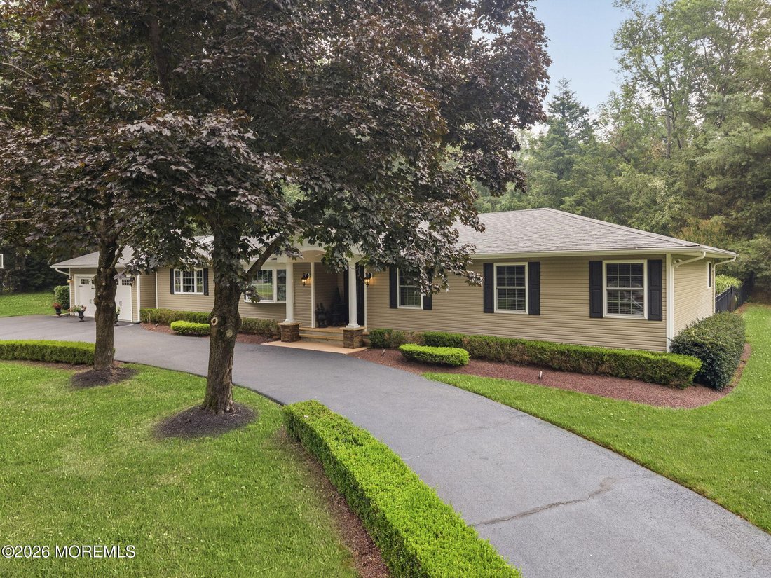 House in Colts Neck, New Jersey, United States 4 - 18490195