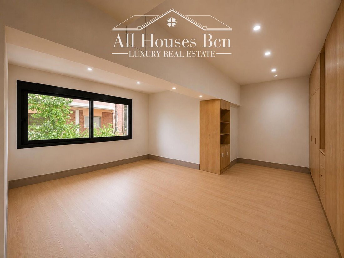 Apartment in Sants-Montjuic, Barcelona, Spain 1 - 18490082