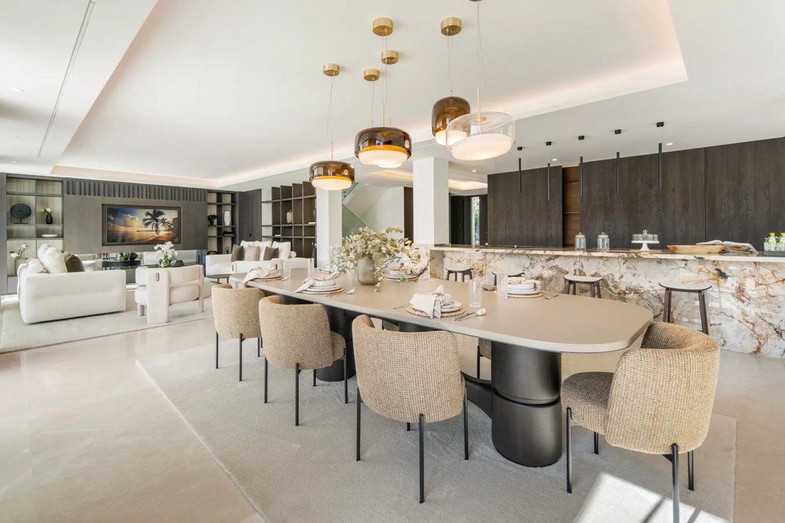 Villa en Playa Puerto Banús, Marbella, España 3 - 18490066
