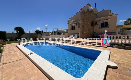 Villa in Dénia, Land Valencia, Spanien 1