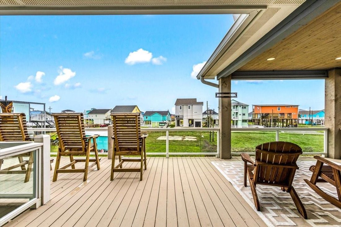 House in Bolivar Peninsula, Texas, United States 3 - 18491099