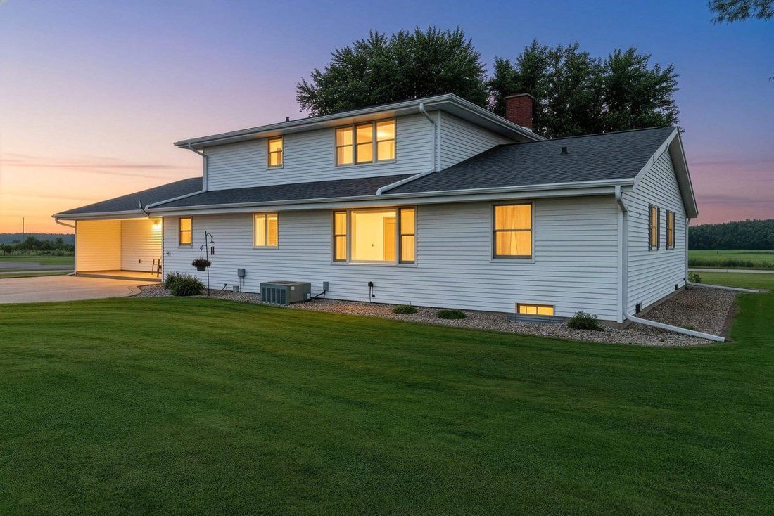 House in Wrightstown, Wisconsin, United States 2 - 18489779