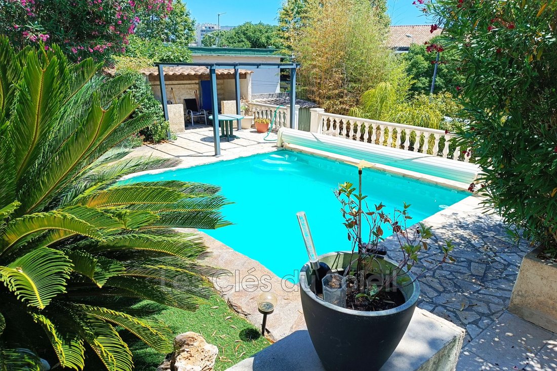 Villa in Toulon, Provence-Alpes-Côte d'Azur, France 4 - 18491584