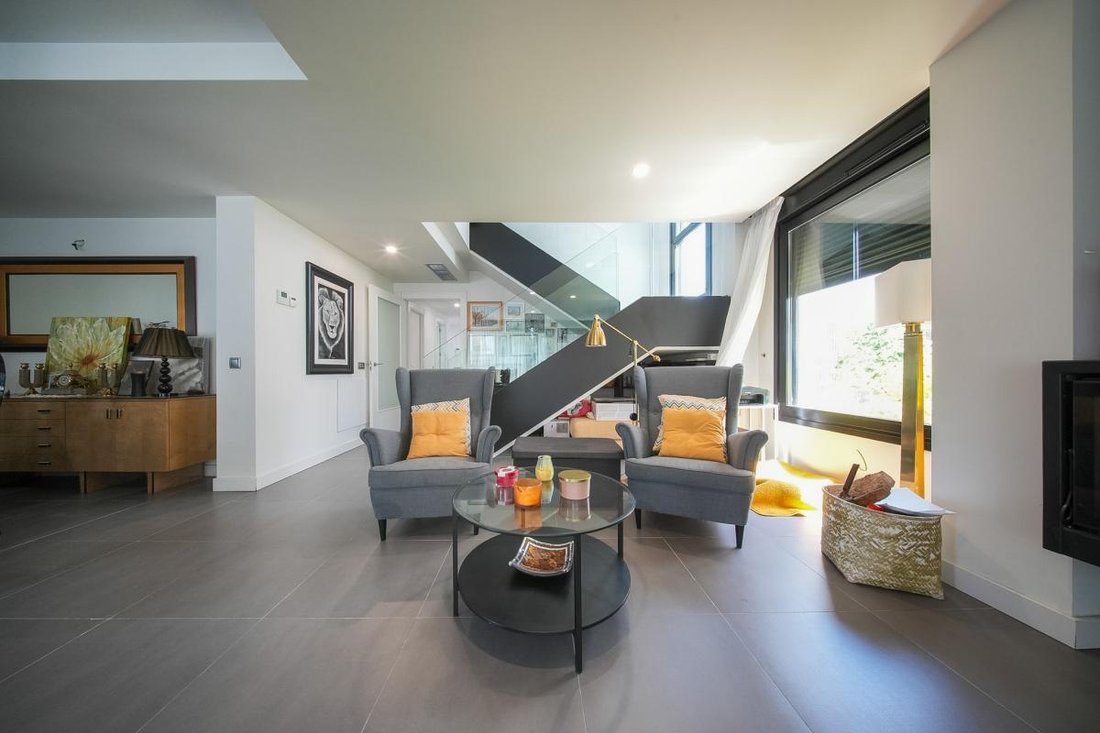 House in Las Rozas de Madrid, Comunidad de Madrid, Spain 1 - 18437878