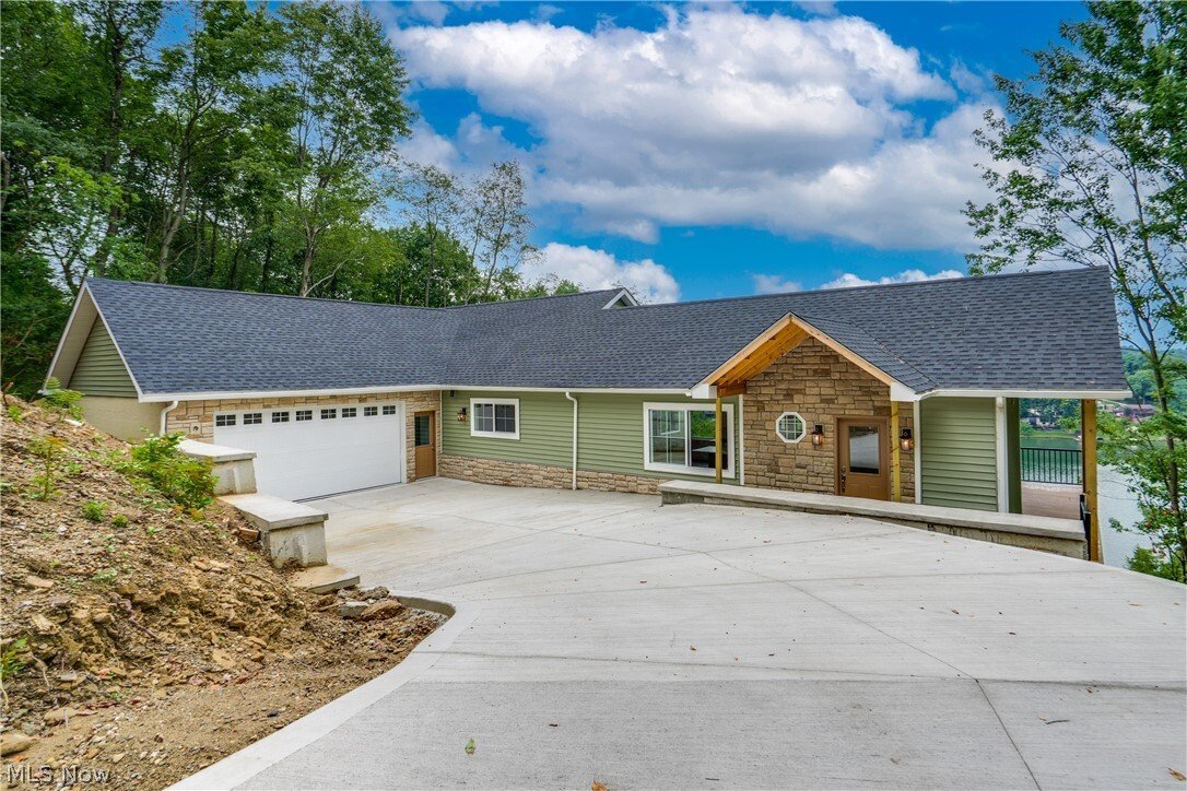 House in Malvern, Ohio, United States 1 - 18490566