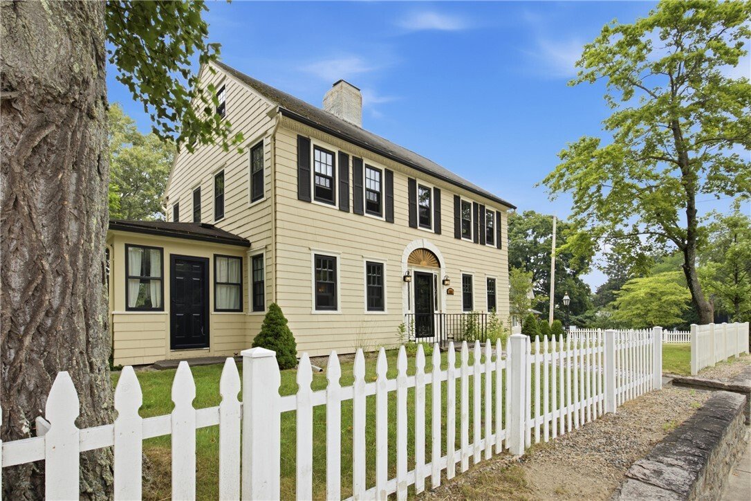 House in Cranston, Rhode Island, United States 3 - 18489758