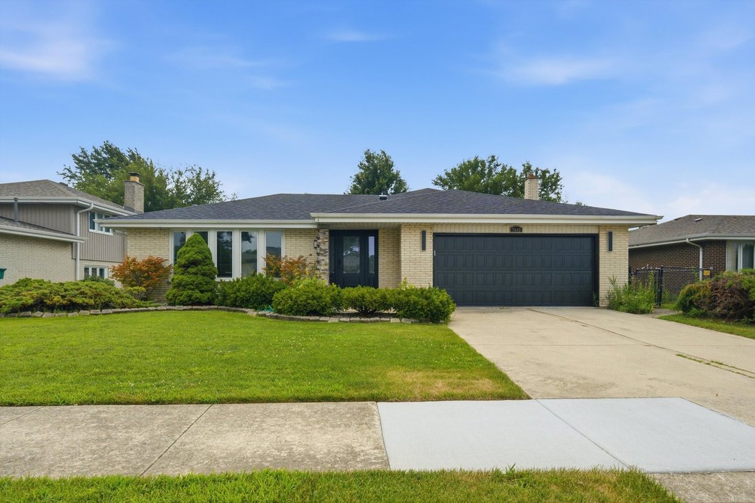 House in Orland Park, Illinois, United States 1 - 18491056