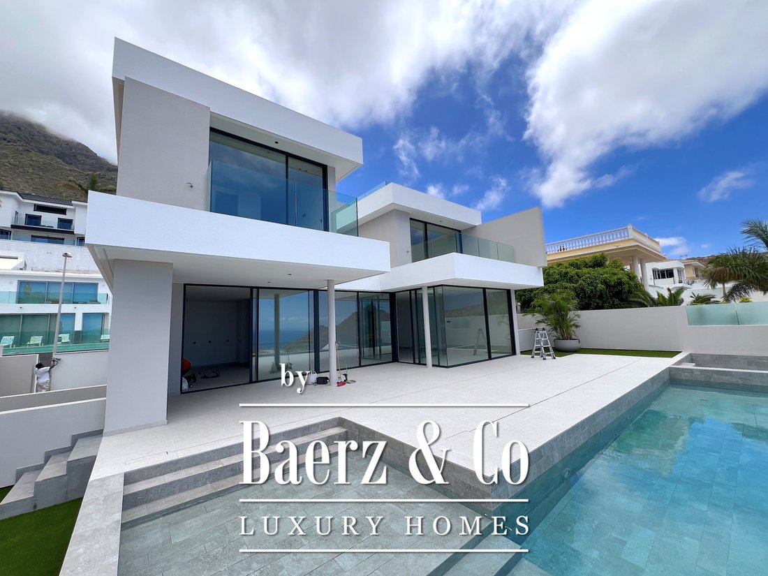 Villa in Costa Adeje, Adeje, Canary Islands 2 - 18490599
