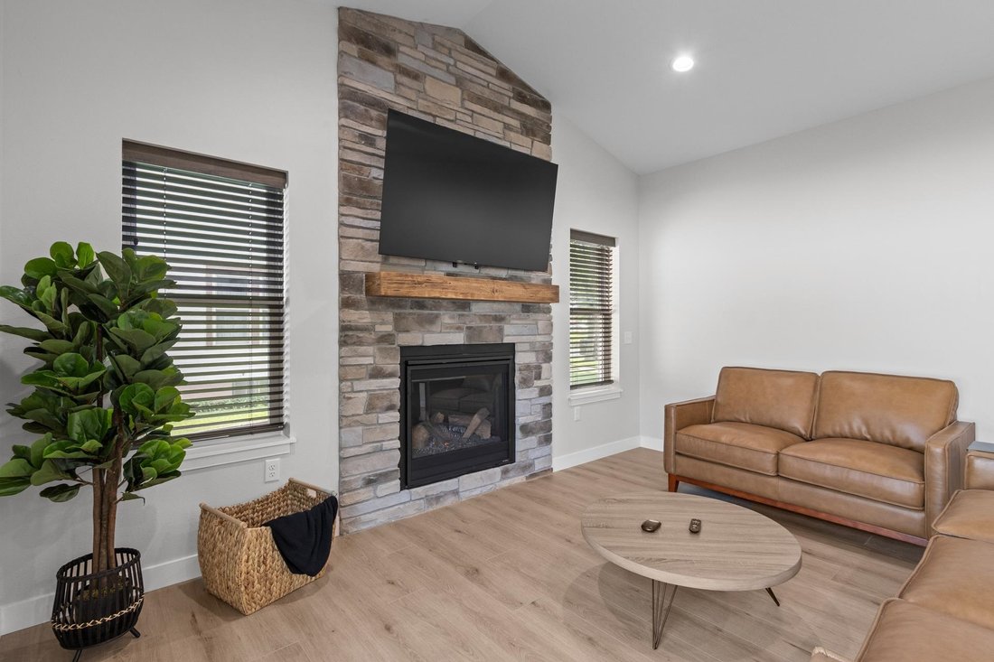 House in Wisconsin Dells, Wisconsin, United States 4 - 18489986