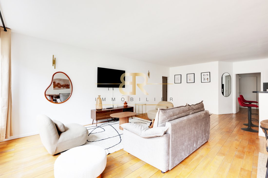 Apartment in Palais Royal, Paris 1er Arrondissement, Paris 3 - 18490529
