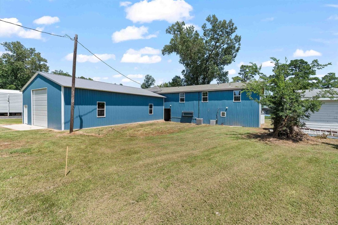 House in Carthage, Texas, United States 1 - 18489634