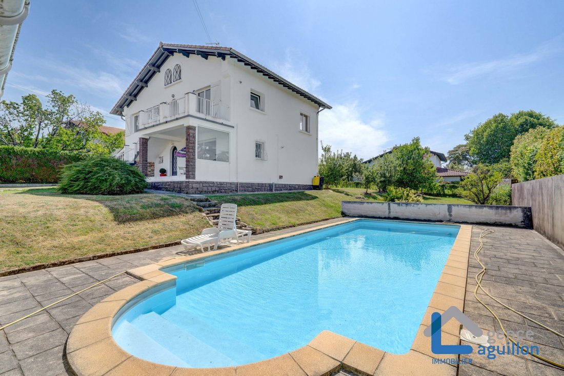 Villa in Biriatou, Nouvelle-Aquitaine, France 1 - 18490441