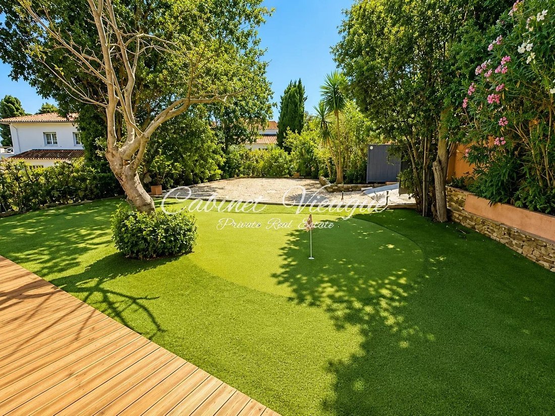 Villa in Grimaud, Provence-Alpes-Côte d'Azur, France 4 - 18490584