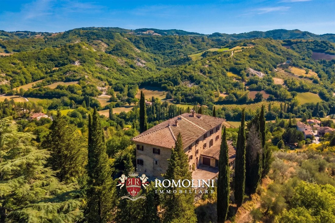 Villa in Montone, Umbria, Italy 4 - 15664970