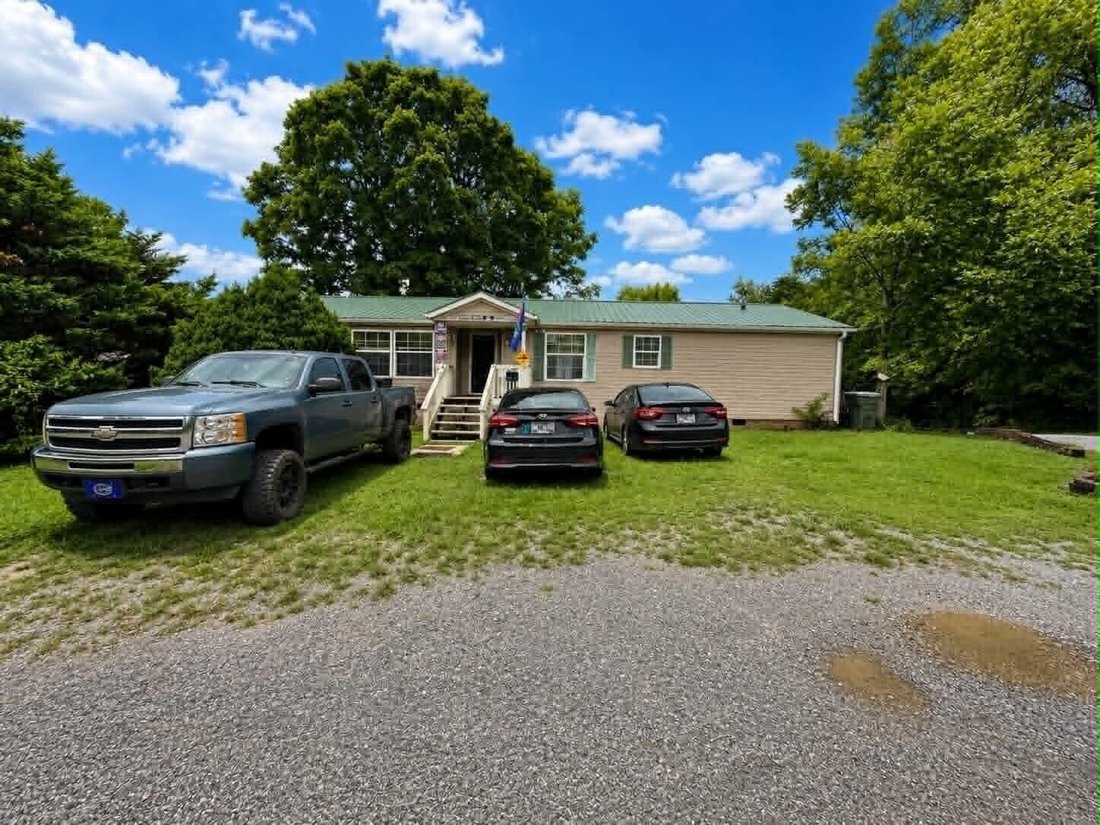 Decatur, Tennessee, United States 4 - 18491187