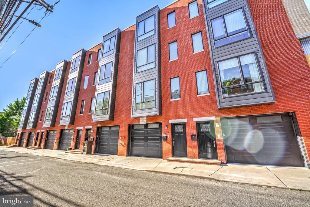Townhouse in Philadelphia, Pennsylvania, United States 4 - 18490880