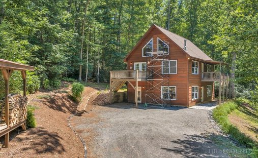 House in Fleetwood, North Carolina, United States 1