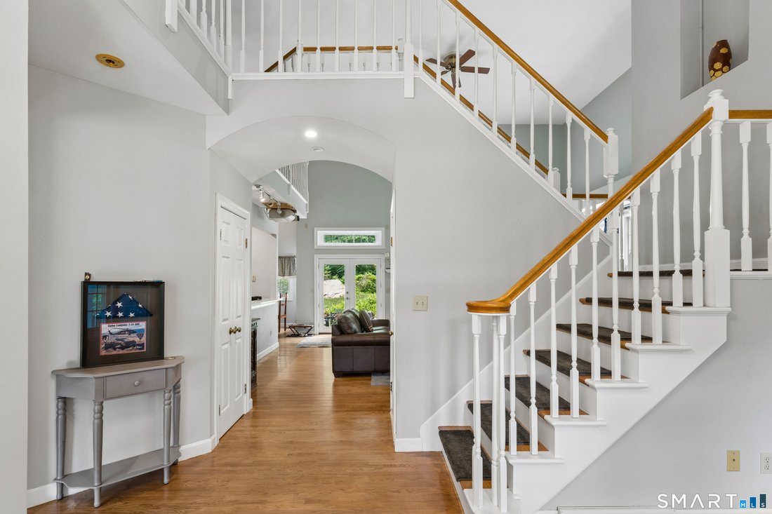 House in Newtown, Connecticut, United States 4 - 18490423