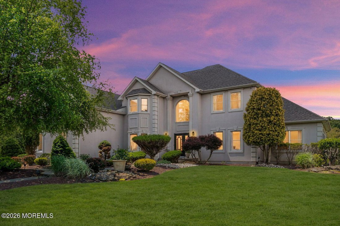 House in Marlboro Township, New Jersey, United States 4 - 18078394
