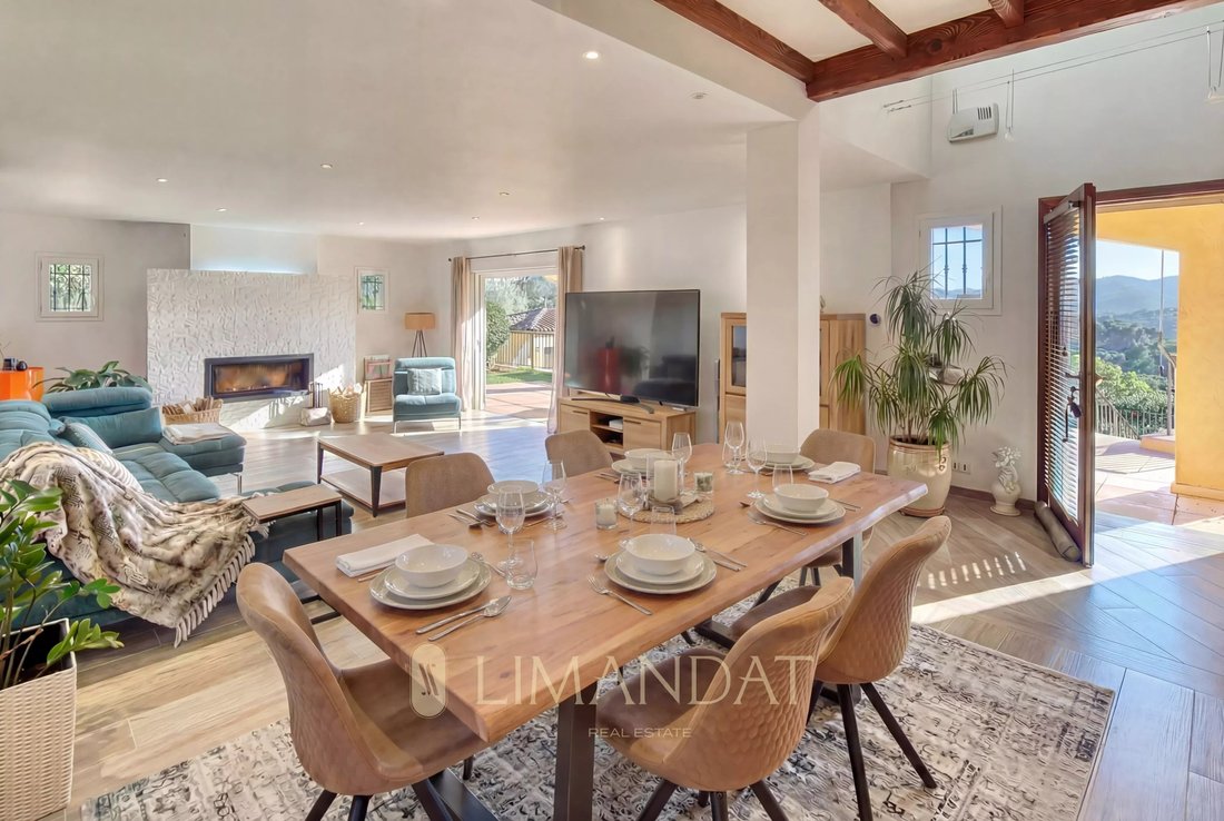 Villa in Mougins, Provence-Alpes-Côte d'Azur, France 3 - 18491757