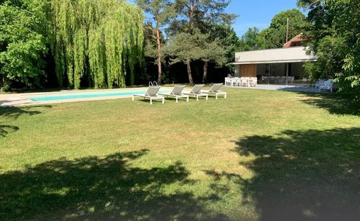 Domaine à Houdan, Île-de-France, France 1