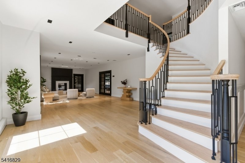 House in Saddle River, New Jersey, United States 3 - 18490939