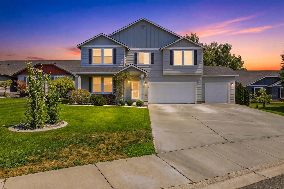 House in West Richland, Washington, United States 1 - 18491328