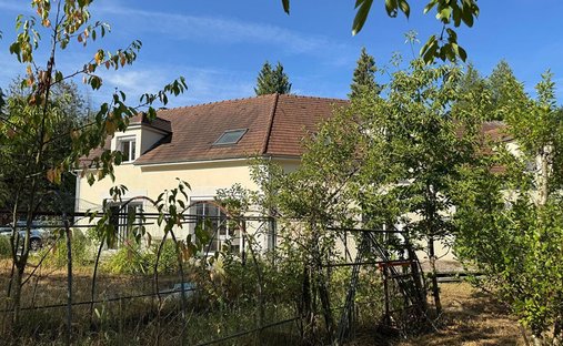 House in Houdan, Ile-de-France, France 1