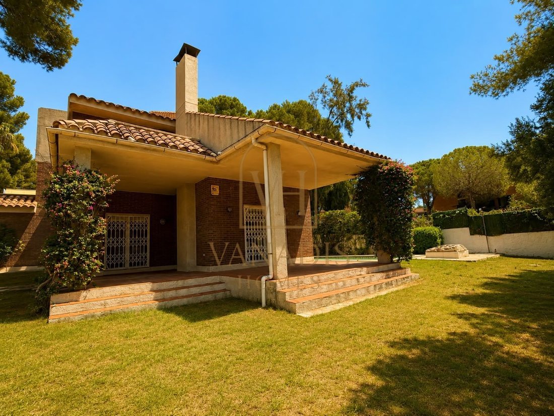 Townhouse in Salou, Catalonia, Spain 2 - 18491810