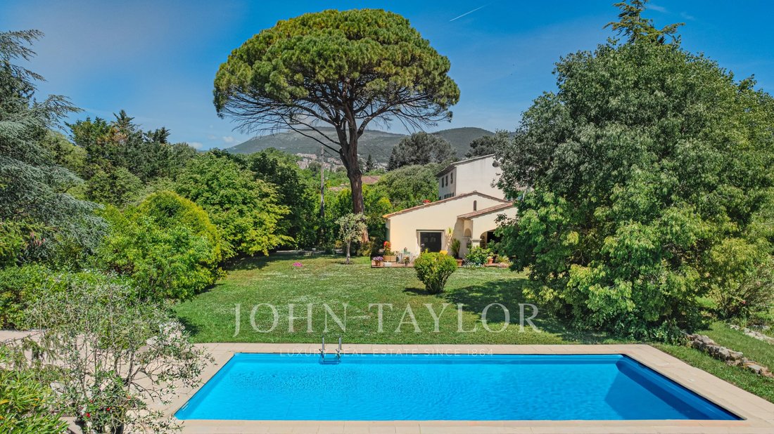 Villa in Grasse, Provence-Alpes-Côte d'Azur, France 2 - 18491803