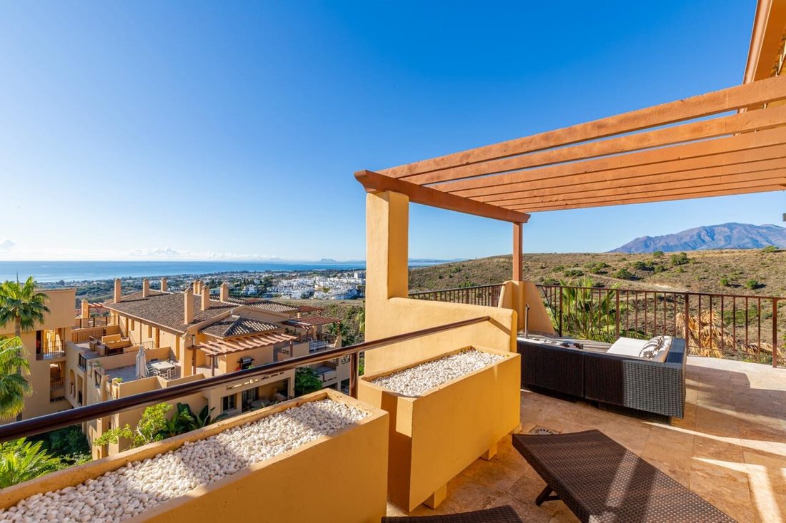 Apartment in Benahavis, Andalusia, Spain 1 - 18490091