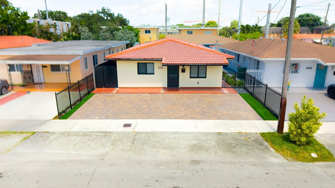 House in Miami, Florida, United States 5 - 18491723