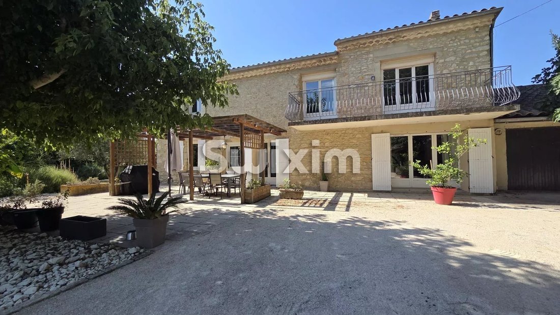 Country House in Caderousse, Provence-Alpes-Côte d'Azur, France 1 - 18182146