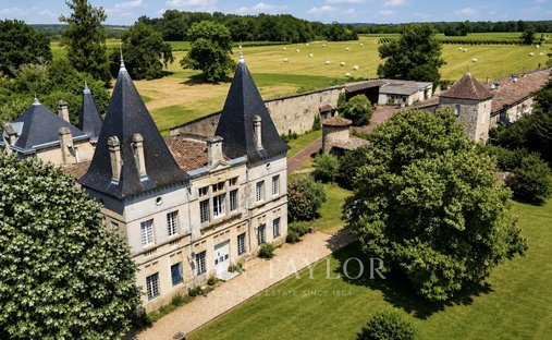 Château à La Sauve, Nouvelle-Aquitaine, France 1