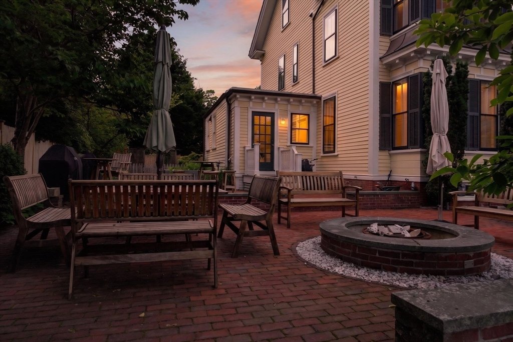 House in Arlington, Massachusetts, United States 2 - 18490904