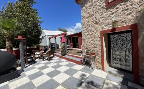 Estate in Mougins, Provence-Alpes-Côte d'Azur, France 1