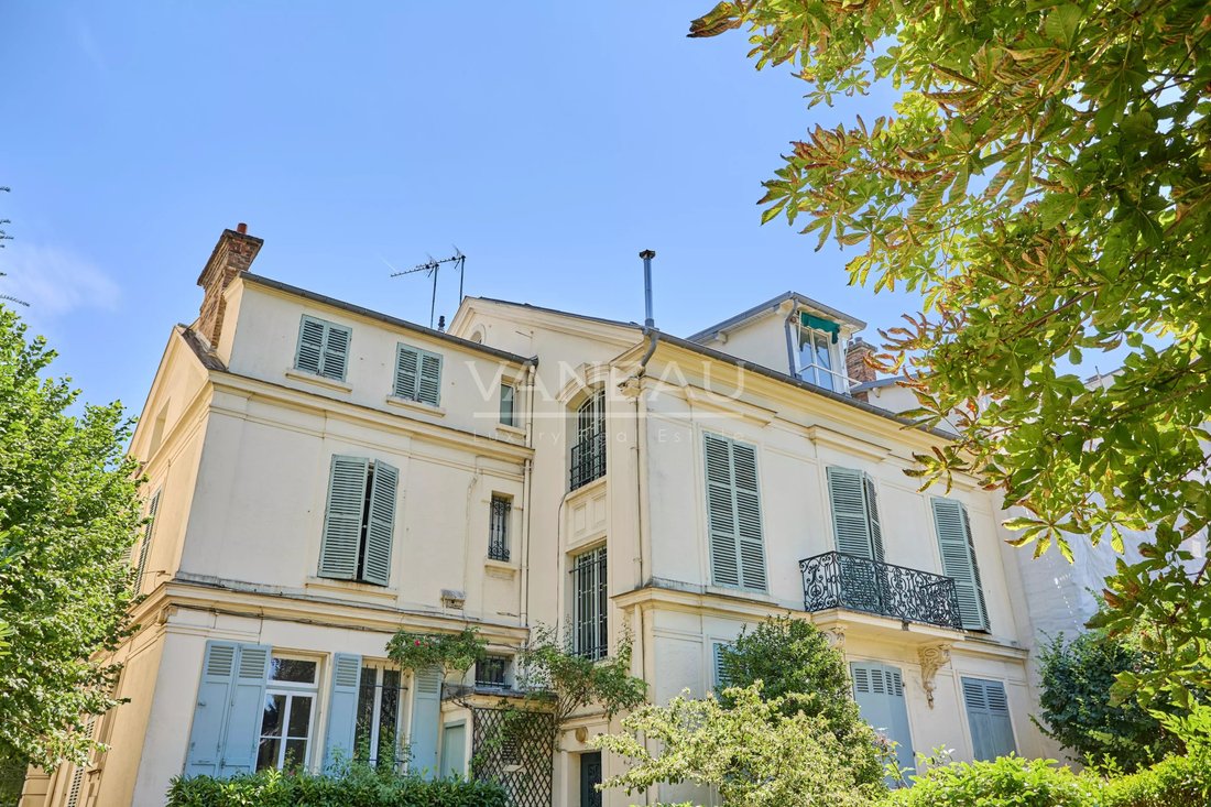 Apartment in Notre Dame, Versailles, France 1 - 18491755